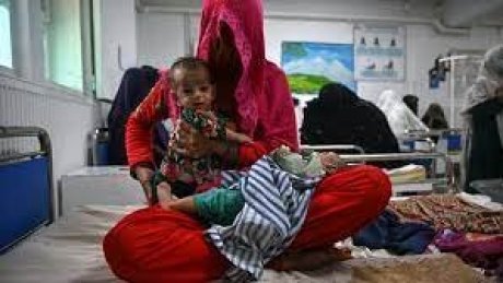 أفغانستان غارقة في الفقر والمرض بعد عام على استحواذ طالبان على الحكم