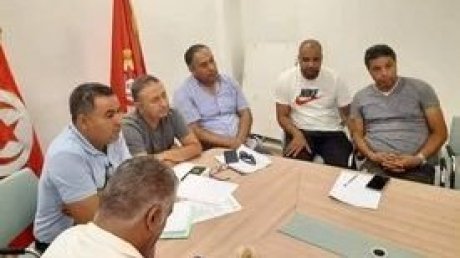 نقابات شركة نقل تونس تنبه الى احتمال توقف نشاط المؤسسة كليا و تطلق صيحة فزع حول مستقبلها