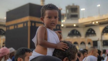 السعودية تسمح للأطفال بزيارة الحرم المكي