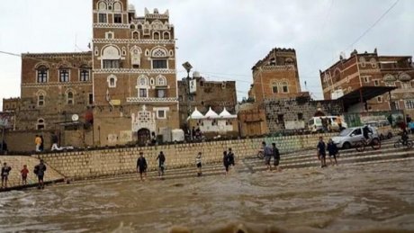 بعد سيول جارفة "اليونسكو" تعيد تأهيل منازل أثرية بصنعاء القديمة