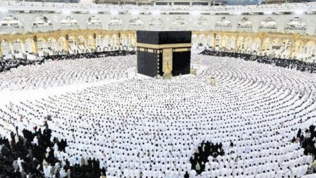 السعودية توجه رسالة للمعتمرين والزوار بمناسبة الحج والعمرة