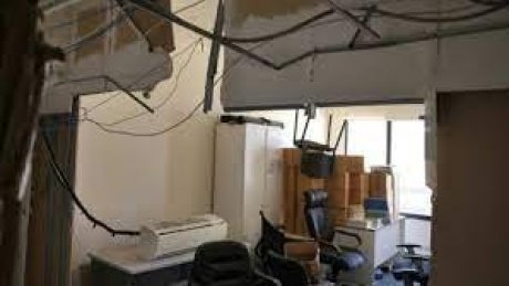 في لبنان مؤسسات رسمية منهارة وسط شلل سياسي وأزمة اقتصادية خانقة