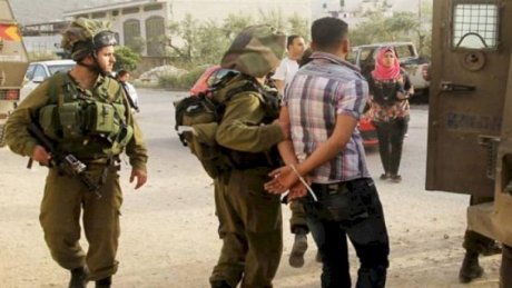 قوات الاحتلال الصهيوني تعتقل 25 فلسطينيا ومستوطنون يقتحمون المسجد الأقصى