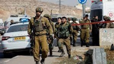 مقتل فلسطيني هاجم جنديا صهيونيا بمطرقة في شمال الضفة الغربية