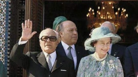 إليزابيث الثانية الواجب قبل كل شيء