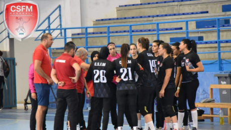 الجمعية النسائية بالمكنين تهدد بالإنسحاب من بطولة أفريقيا لكرة اليد للسيدات