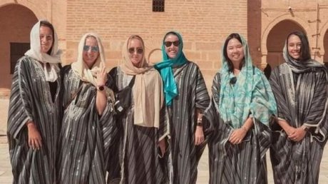 تنظيم جولة سياحية لمجموعة من اللاعبات الدوليات المشاركات في دورة "الياسمين" المفتوحة للتنس بالمنستير