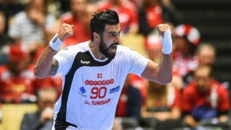 رفع عقوبة تعليق النشاط على لاعب منتخب كرة اليد