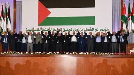 الفصائل الفلسطينية توقع "إعلان الجزائر" لتحقيق الوحدة الوطنية
