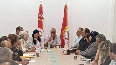 ندوة الاطارات القطاعيّة لموظفي التعليم العالي والبحث العلمي بجهة تونس تؤكد مواصلة التحركات حتى تحقيق المطالب المشروعة للقطاع