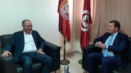 الأمين العام يستقبل النائب الأول لرئيس البنك الأوروبي للإنشاء والتعمير