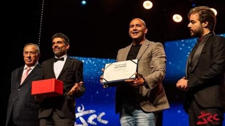 لقاء وحديث مع بلال العثيمني المخرج و المنتج التونسي الشاب المتوج في أيام قرطاج السينمائية