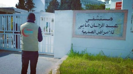 والي اريانة يتجاهل اضراب قطاع الصحة العمومية ويرفض الحوار