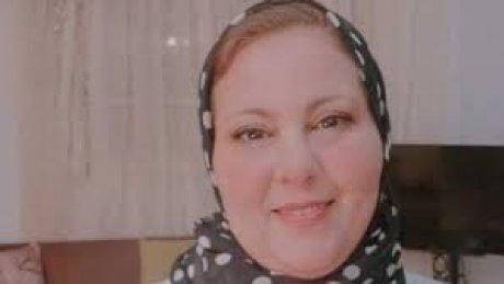 " عدالة الجناب، منوّبتي معندهاش محامين، أنتم محاميها"
