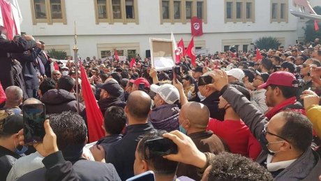 الجامعة العامة للكهرباء والغاز تتمسك بتنفيذ اضرابها المقرر ليومي 22 و23 فيفري