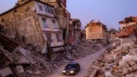 ستة قتلى في تركيا جراء زلزال جديد مساء الاثنين