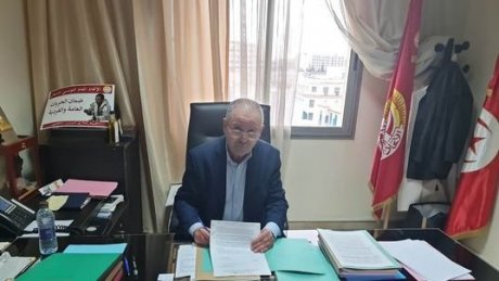 الأمين العام يمضي على الملحق التعديلي للزيادات في أجور العاملين في التصرف في النفايات الصلبة و والسائلة