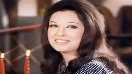 كبار الفنانين العرب يغنون قصائد نزار قباني (5)
