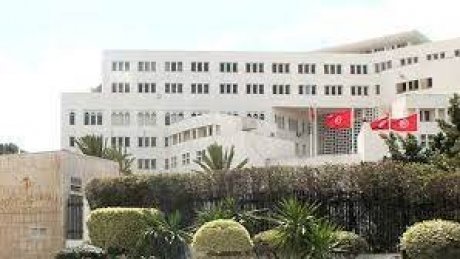 وزارة الشؤون الخارجية تتابع بإهتمام قضية وفاة المواطن التونسي أيمن بن الداهش في سجن إيطالي