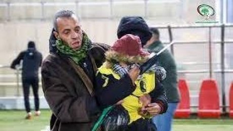 قنابل غاز الإحتلال الإسرائيلي توقف مباراة نهائي كأس فلسطين
