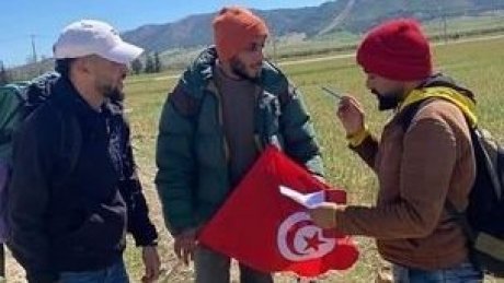 منع واعتداء امني على مجموعة من طلبة المعهد العالي للموسيقى والمسرح بالكاف كانوا في طريقهم للاحتجاج امام قصر قرطاج
