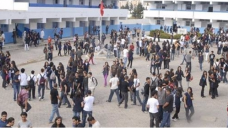 الفرع الجامعي للتعليم الثانوي بصفاقس: استمرار المعاناة في القطاع...لكن ما قصة الاستشارة الإلكترونية حول الاصلاح؟