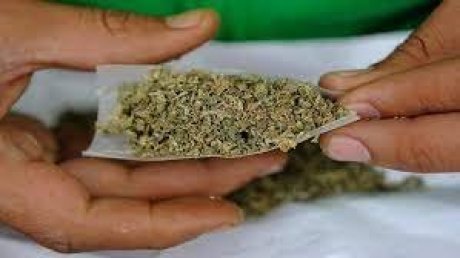 ضبط 5 أطنان من القنب الهندي و60 كيلوغراماً من الكوكايين في ميناء طنجة المتوسط