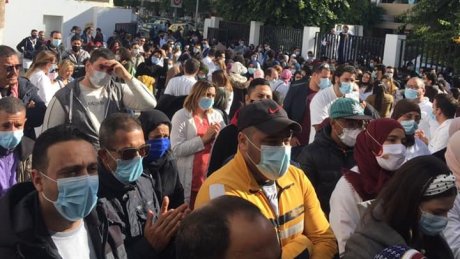 نقابيون أمام القضاء : صدور حكم بسنتين سجن مع تاجيل التنفيذ ضد نقابيي الصحة بصفاقس