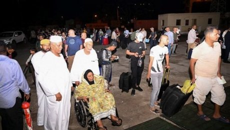 دول العالم في سباق مع الهدنة لإجلاء رعاياها من السودان