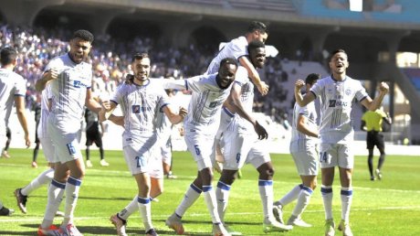 الإتحاد المنستيري يسعى لكتابة التاريخ أمام أسيك ميموزا في كأس الكونفدرالية الإفريقية لكرة القدم