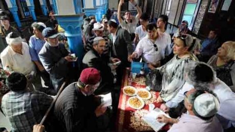 اعتداء غادر وجبان في جربة يسفر عن وفاة أمني وزائرين واصابة 6 اعوان و4 أشخاص آخرين