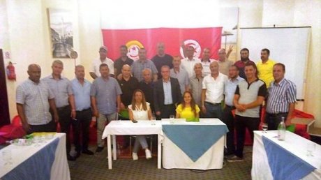 الهيئة الإدارية للسياحة والصناعات الغذائية : طلب مفاوضات في السياحة واضراب في المصبرات الغذائية وتعليب الزيوت