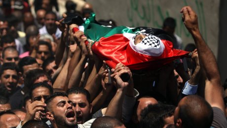 بعد استشهاد 3 شبان فلسطينيين برصاص الاحتلال …مستوطن يقتل شابا فلسطينيا داخل سيارته