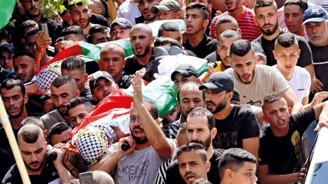 استشهاد شاب فلسطيني وإصابة 4 آخرين برصاص الاحتلال في مخيم طولكرم