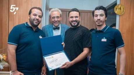 فيزا" كريم الغربي على ركح قرطاج : تأشيرة أولية لفنان يشق طريق الجماهيرية بثبات"