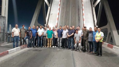 نجاح الرفعة الثانية للجسر المتحرك وعودة النشاط بميناء بنزرت التجاري والمؤسسات المحيطة به