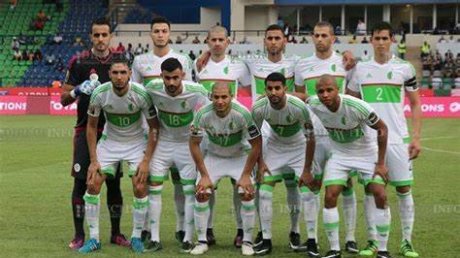 المنتخب الجزائري لكرة القدم في طبرقة استعدادا لمقابلة تنزانيا في عنابة