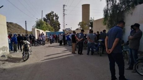 بوعرقوب : مصنع يغلق أبوابه بصفة فجئية ويحيل أكثر من 500 عامل على البطالة