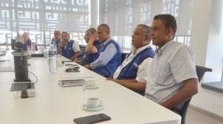 جلسة مفاوضات أولية في مجمع أوتوليف