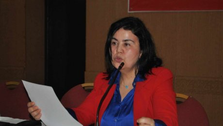 الاخت هادية االعرفاوي في مؤتمر نقابة المتفقدين: لابد من رؤية إستراتيجية للإصلاح التربوي
