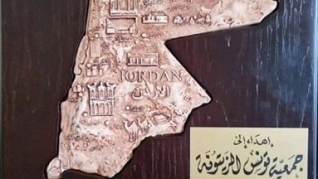 الاراضي الجبلية الوعرة : الانتاج الفلسطيني من زيت الزيتون يصل الى 30 الف طن وجزء منه يصدر الى هذه الدول