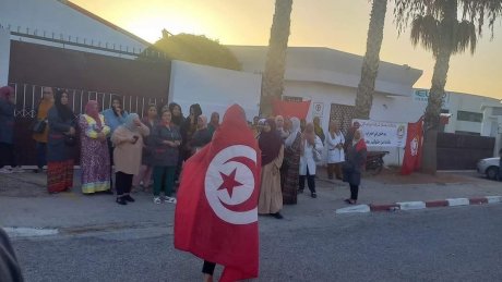 في مؤسستي باك وباك+: الإدارة تطرد النقابيين والعمال يصرون على عودتهم ويصعدون