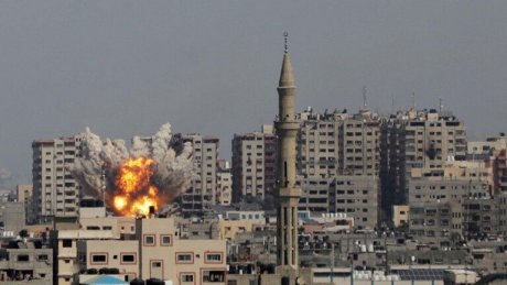 ناشروالصحف الجزائريون يدينون السقوط المهني والأخلاقي للإعلام الغربي في تغطيته المنحازة للحرب على غزة