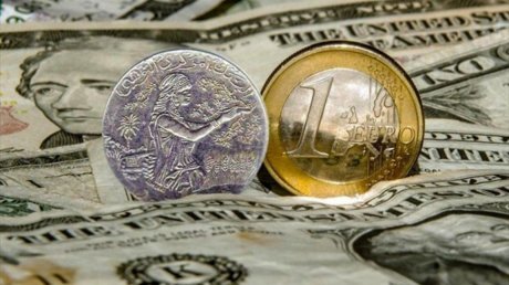 تحسّن قيمة الدينار في مواجهة الدولار مقابل تراجعه مقابل الأورو موفى أكتوبر 2023