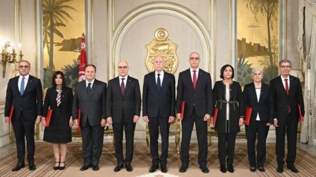 رئيس الجمهورية يسلم أوراق اعتماد 7 سفراء جدد