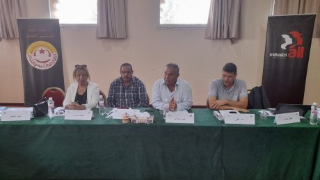 من اجل الزيادة في الأجور في النسيج : هيئات إدارية قطاعية جهوية لتحديد الاشكال النضالية