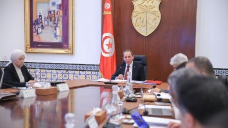 منها مشروع الربط الكهربائي مع إيطاليا..مجلس الوزراء يوافق على مشاريع قوانين اقتصادية واجتماعية