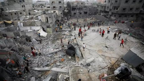 إسرائيل" تقصف دور العبادة في غزة : استهداف 3 كنائس وتدمير 54 مسجدًا"