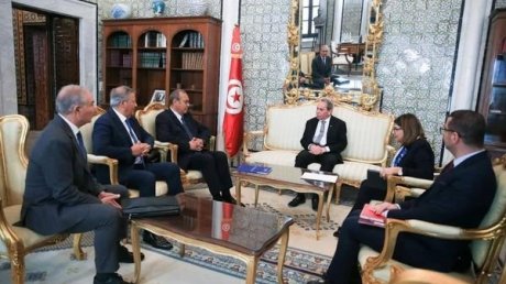 حضرها ماجول والمؤدب: الحفاظ على توازنات منظومة الالبان محور جلسة عمل بقصر الحكومة