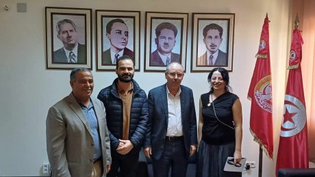 الأخ الأمين العام يستقبل وفدا نقابيا وممثلة شركة ايزوس ويدعو أوروبا الى تطوير استثماراتها في تونس